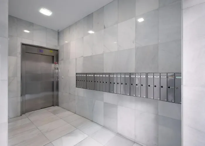 Eiffel - The Collection * San Sebastian